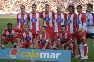 Un Almería muy sólido se medía al Atlético de Madrid en la temporada del estreno de la Primera con un Emery.