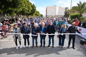 Corte de cinta en Vícar.