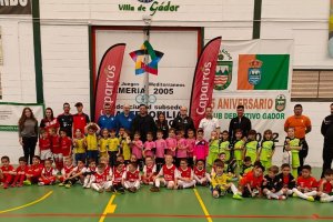La foto de familia del fútbol bebé en Gádor.