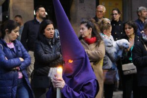 Nazareno en el Paseo de Almería.