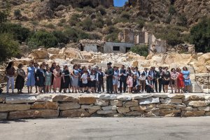 Macael clausura su recreación histórica Canteros y Caciques en lucha por el mármol, con vino y voladuras.