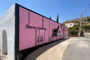 Uno de los murales que se han hecho para la próxima edición de \'Paseando entre velas\'.