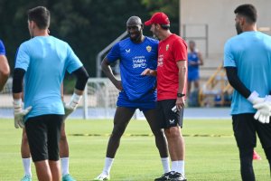 Cariño de Vicente Moreno a un jugador llamado a hacer grandes cosas.