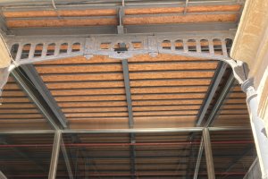 Puerta del Mercado Central.