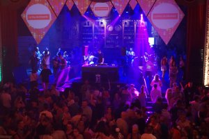 Vista desde arriba del ambiente del Teatro Cervantes.