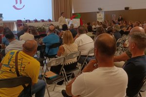 Víctor Küppers durante su conferencia en El Toyo.