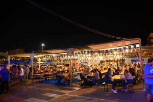 Vista general del Oktoberfest del Puerto.