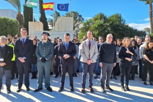 Acto con el subdelegado en la sede de Cosentino.