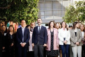 Representantes políticos almerienses del Gobierno de España, Junta de Andalucía y Ayuntamiento de Almería, unidos en el 8M.