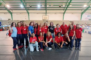 Todo el equipo ilusionado y preparado pocos minutos antes de recibir a los donantes.