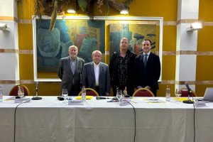 Antiguos alumnos del ‘Fernando el Católico’ se reúnen en torno a nuevas jornadas culturales.