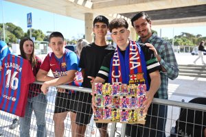 Esperando a las estrellas del Barça.