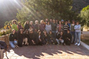 Foto de familia de los participantes y organizadores del Remanso literario celebrado en Huebro. 