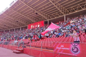 La grada de Preferencia con 4.000 abonados del Almería.