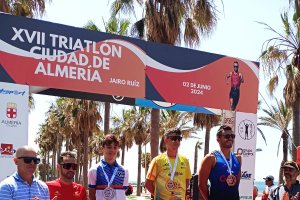 El podio general masculino.