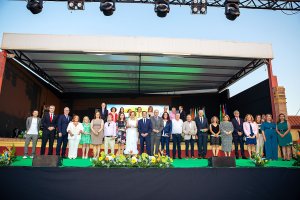 Premiados y autoridades en el Día de la Comarca.