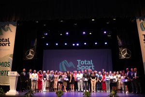 Foto de familia de los Premios Deporte del Poniente.