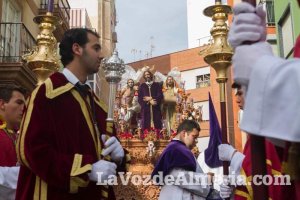 Procesión de la Hermandad y Cofradía de Nazarenos de Nuestro Padre Jesús de la Sentencia y María Santísima de la Esperanza Macarena en 