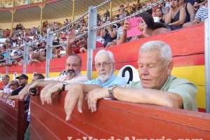 Espectáculo de Recortadores en la Plaza de Toros y bienvenida de la Casa Chopera a lor taurinos de EEUU en la Peña El Morato em la Feria d