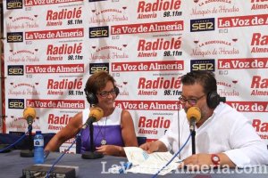 ¡Comienza a tocar la charanga de La Voz de Almería en la caseta!