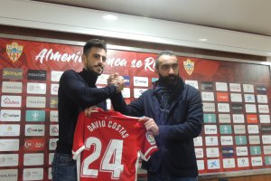 David Costas, presentado.