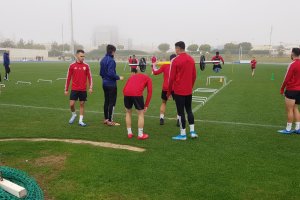 Entrenamiento de la UD Almería en este día de niebla.