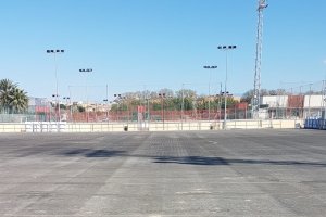 El campo de Fútbol-7 listo para colocar el nuevo césped.