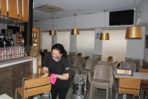 Bar La Plazuela, ubicado en calle Real.