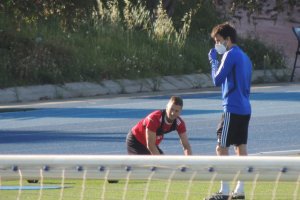 Balliu con el preparador físico, Javi Agenjo.