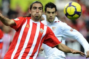 Chico y Negredo en un Sevilla-Almería.