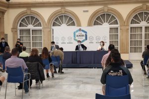 Diputación ayuda a 30 autónomos, profesionales y pymes de la cultura.