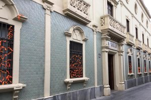 Concentración contra la Ley Celáa en la puerta de La Salle