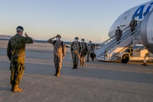 Llegaron al Aeropuerto de Almería a las 17.30 horas.