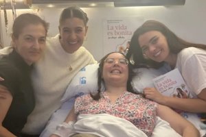 Visita al hospital de las protagonistas de 'Sueños de Libertad'.