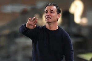 Jandro quiere sacar al Cartagena del descenso y viene de ganar en casa al Huesca por 1-0.