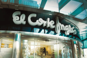 El Corte Inglés proporcionará formación gratuita a los empleados sin experiencia.