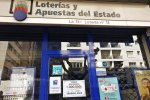 Archivo. Imagen de una administración de loterías.