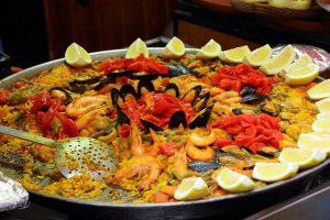 Paella para almorzar.