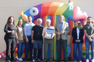 Francisco González recibió un galardón por su trayectoria en el sector pesquero este sábado.