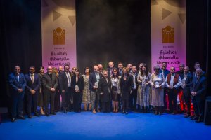 Foto de familia de la gala de los Premios Filabres-Alhamilla y Nacimiento de La Voz de Almería.