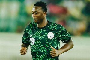 Umar Sadiq jugó con la Selección de Nigeria pero después no fue convocado para la Copa del Rey por molestias.