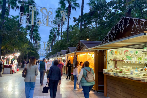 Mercado navideño en Almería.