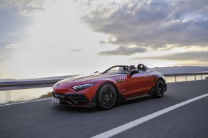 Conmemorando el lenguaje de diseño de los coches de carreras legendarios