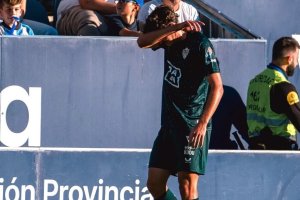 Gui Guedes, fractura en el quinto metatarsiano del pie izquierdo.