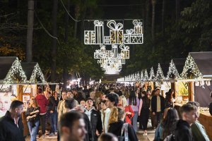 Mercadillo navideño de La Rambla durante el puente