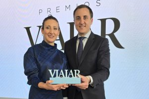 La teniente de alcalde, Carlina Pérez y el regidor, Alfonso García.