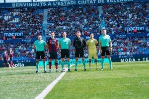 González Esteban en el Levante (4-2) Almería.