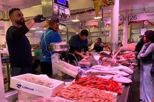 La zona de pescaderías, en el Mercado Central.