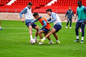 El último entrenamiento fue a puerta cerrada en el Estadio de los Juergos Mediterráneos.