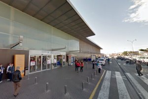 Imagen del Carrefour en la Avenida del Mediterráneo.